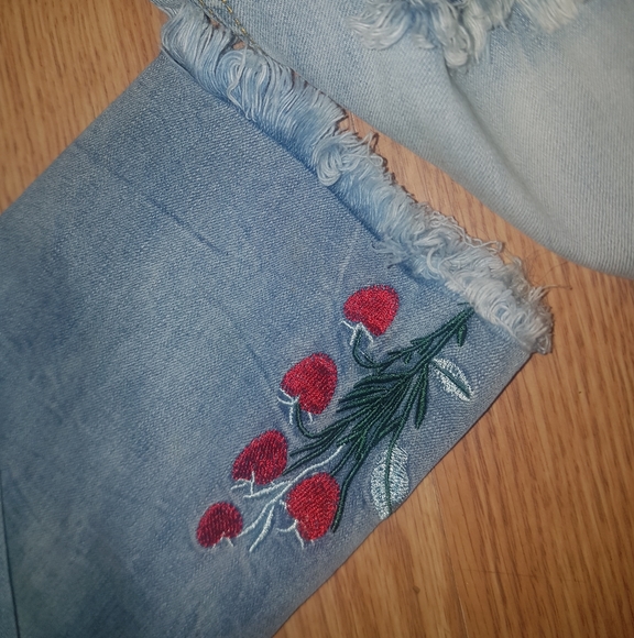 Jella Couture Embroidered Blue Jeans - Picture 13 of 16